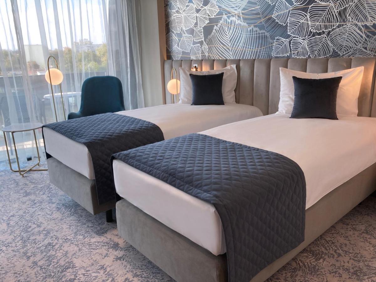Tisia Hotel & Spa Тисауйварош Экстерьер фото