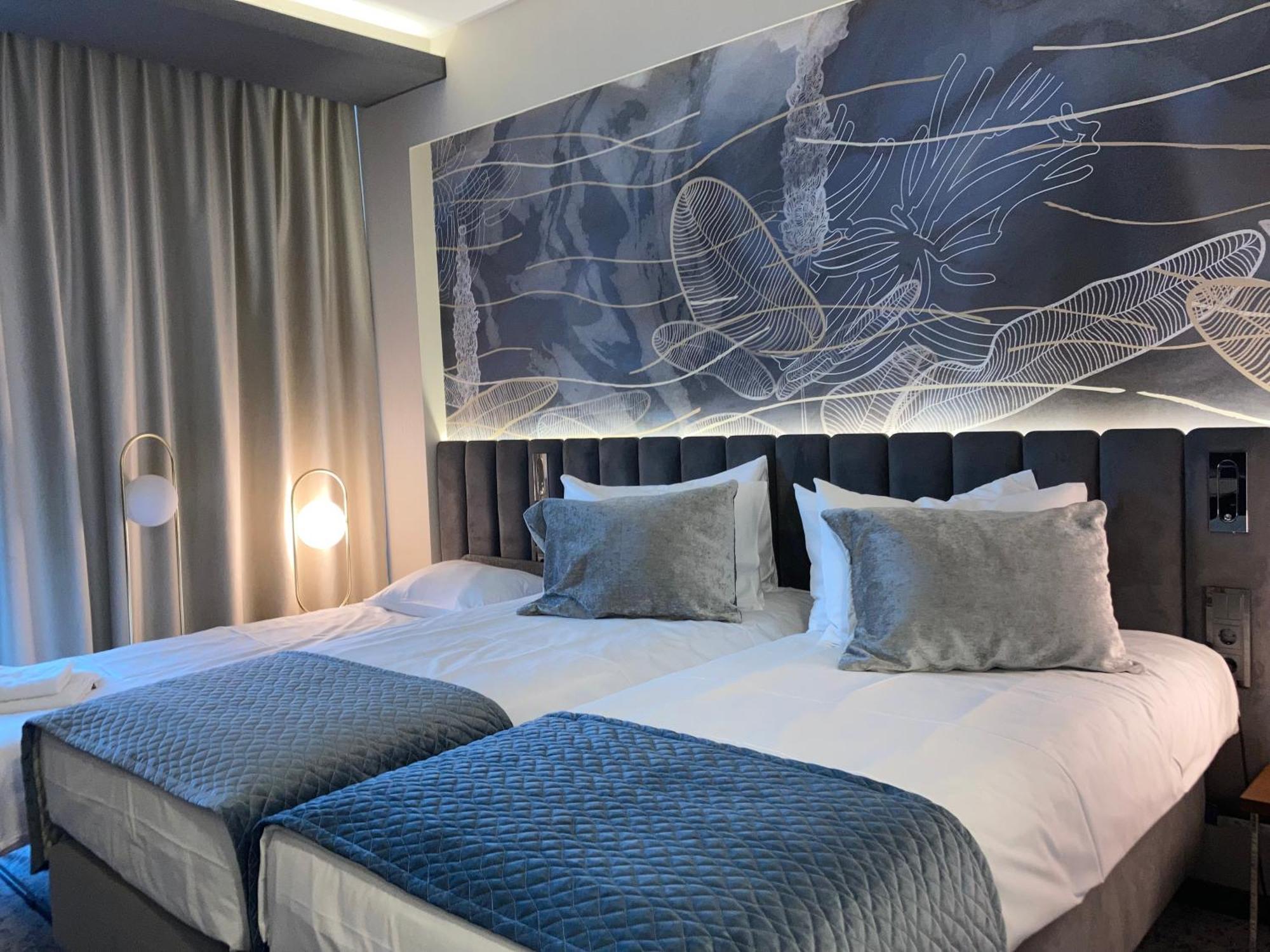 Tisia Hotel & Spa Тисауйварош Экстерьер фото